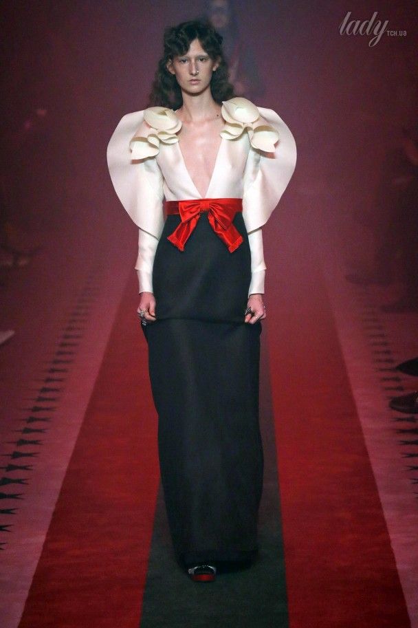Коллекция Gucci прет-а-порте сезона весна-лето 2017 / © East News