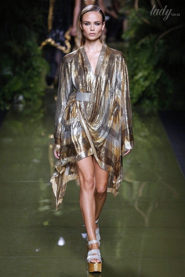 Коллекция Balmain прет-а-порте сезона весна-лето 2017 / © East News