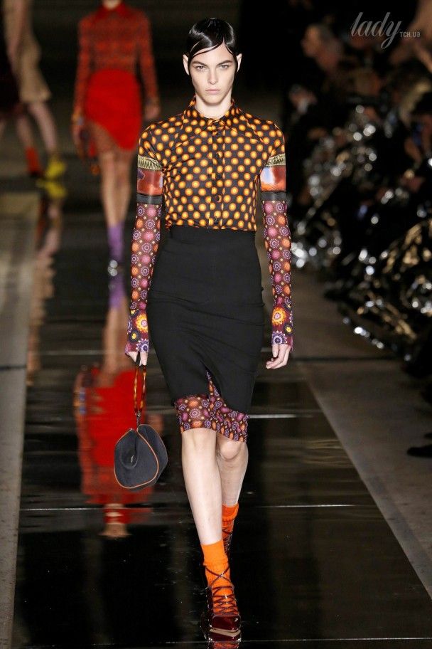 Коллекция Givenchy прет-а-порте сезона весна-лето 2017 / © East News