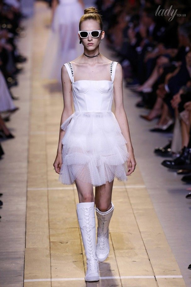 Коллекция Christian Dior прет-а-порте сезона весна-лето 2017 / © East News