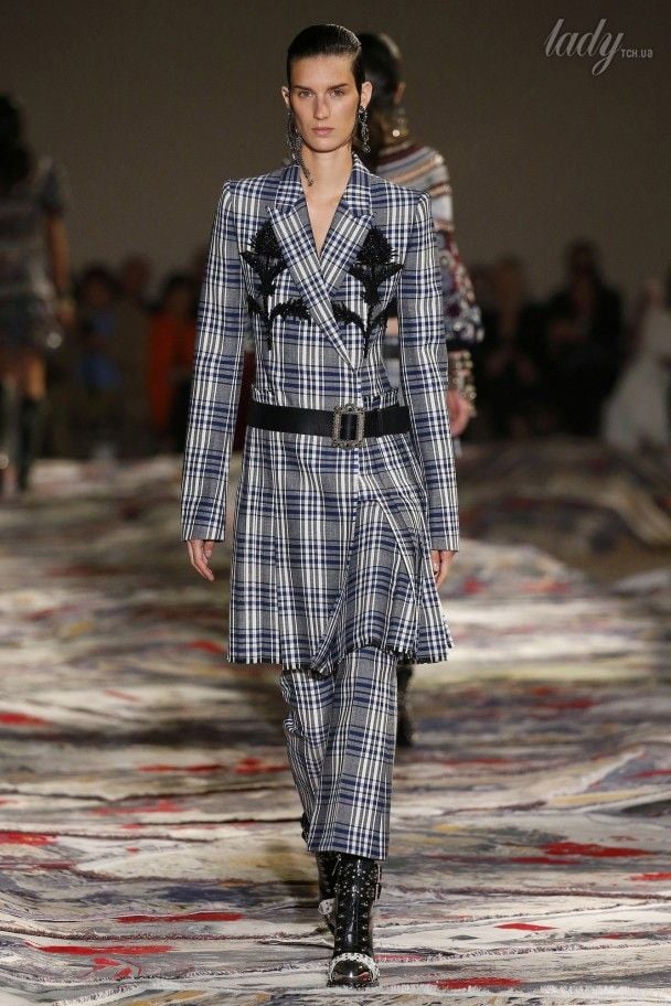 Коллекця Alexander McQueen прет-а-порте сезона весна-лето 2017 / © East News