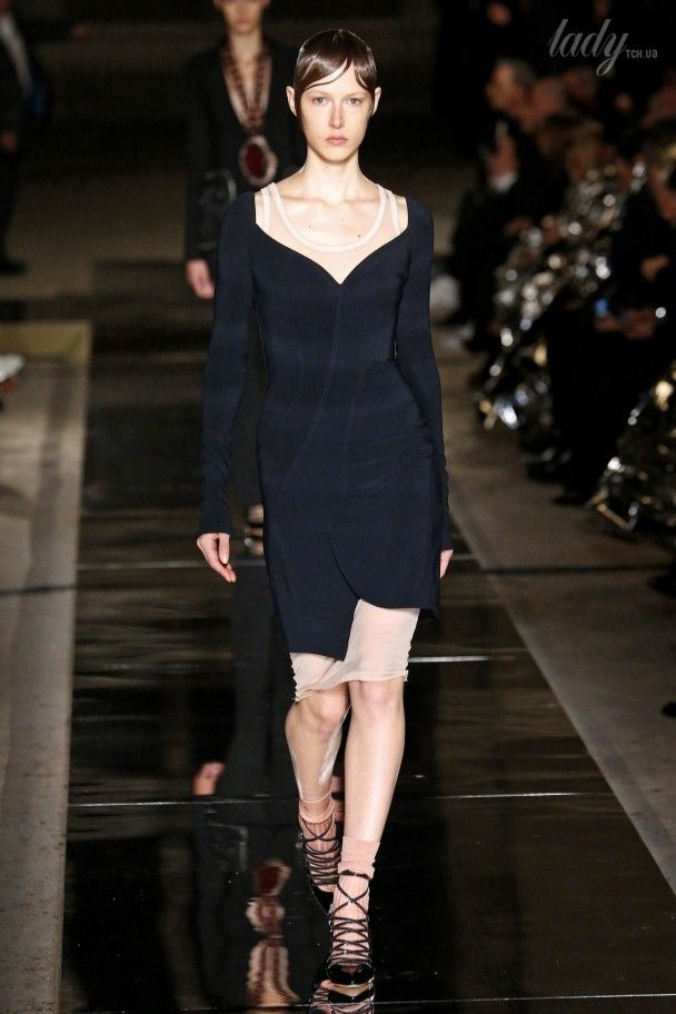 Коллекция Givenchy прет-а-порте сезона весна-лето 2017 / © East News