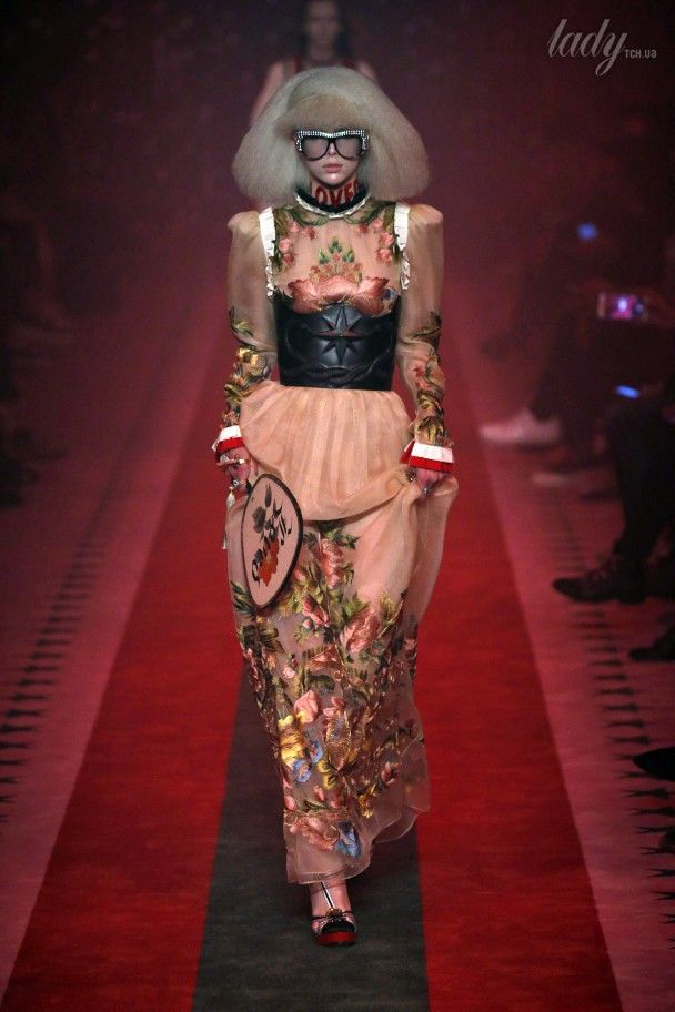 Коллекция Gucci прет-а-порте сезона весна-лето 2017 / © East News
