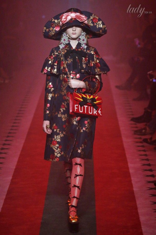 Коллекция Gucci прет-а-порте сезона весна-лето 2017 / © East News