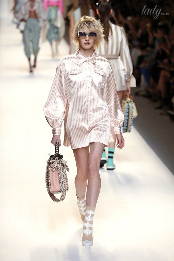 Коллекция Fendi прет-а-порте сезона весна-лето 2017 / © East News