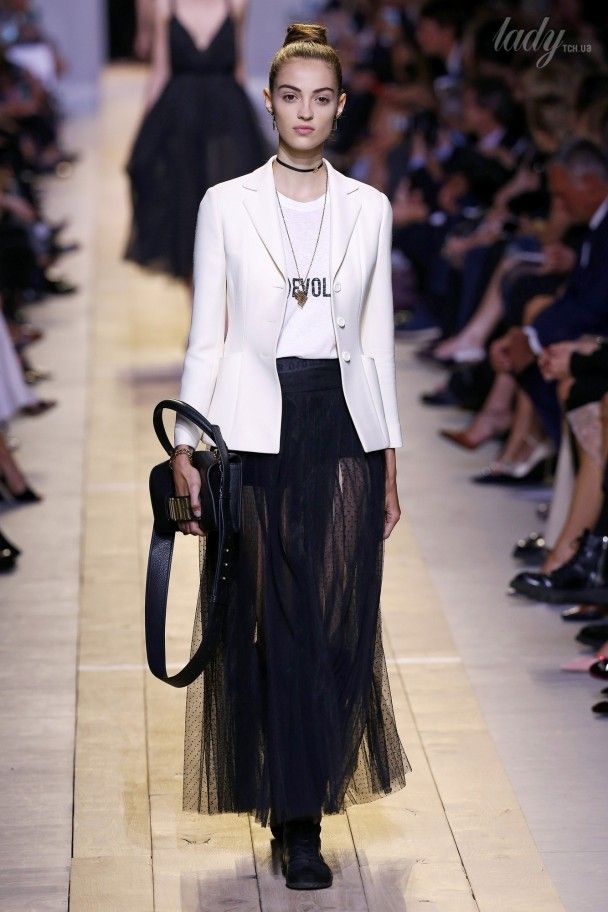 Коллекция Christian Dior прет-а-порте сезона весна-лето 2017 / © East News