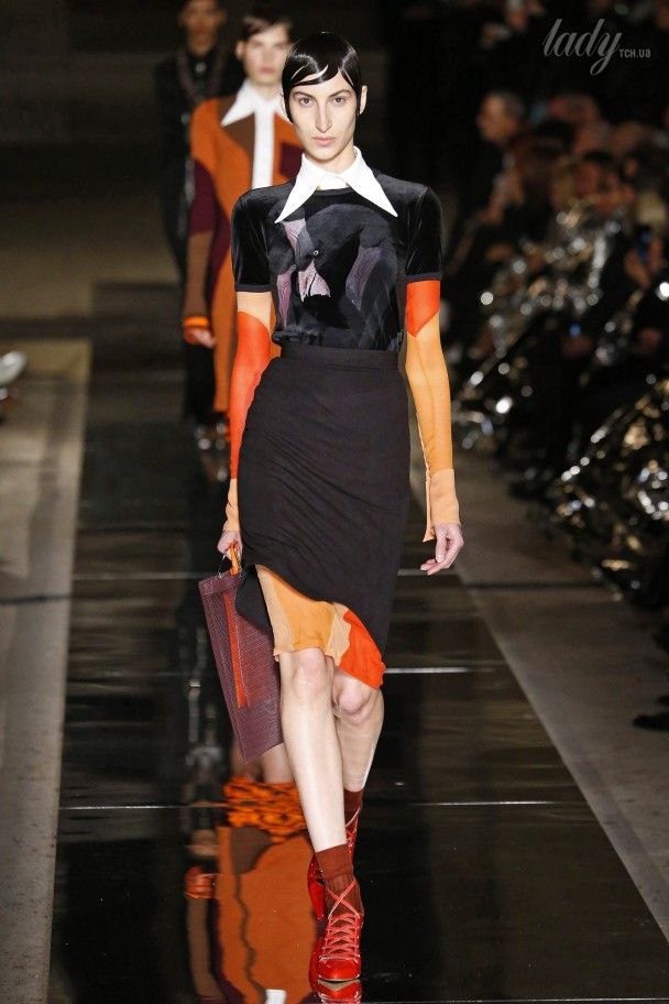Коллекция Givenchy прет-а-порте сезона весна-лето 2017 / © East News