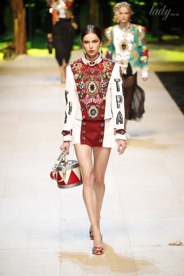 Коллекция Dolce&Gabbana &nbsp;прет-а-порте сезона весна-лето 2017 / © East News