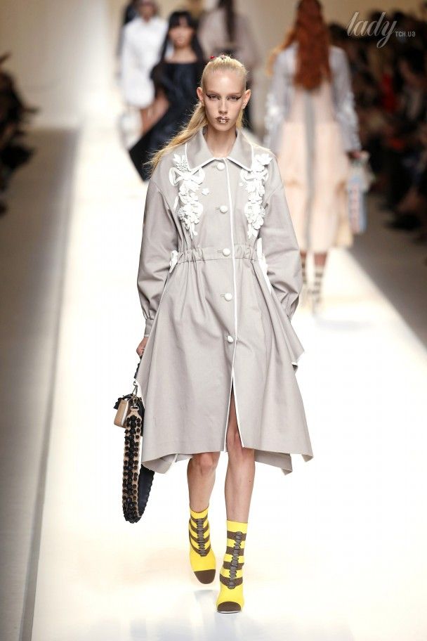 Коллекция Fendi прет-а-порте сезона весна-лето 2017 / © East News