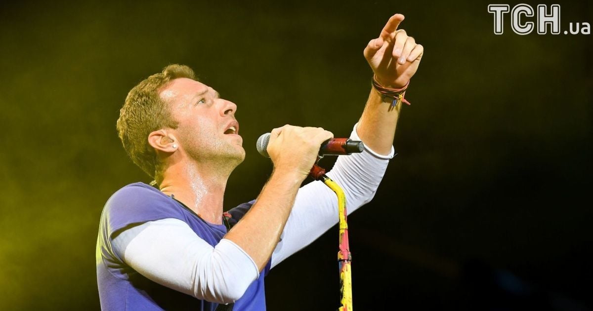 Coldplay вшанували пам'ять лідера Linkin Park Беннінґтона, виконавши його хіт