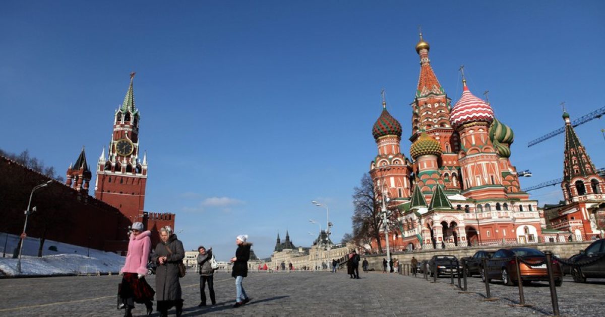 23% респондентов считают, что РФ должна удерживать под своим контролем бывшие республики СССР