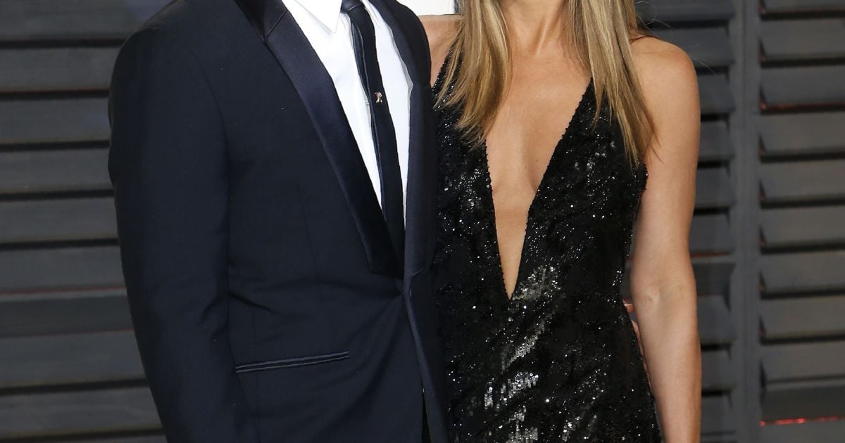 Мать Пэрис Хилтон заявила о беременности Дженнифер Энистон и рассекретила пол ребенка