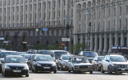 Готовьтесь к пробкам: в Киеве кое-где перекроют движение для ремонта дорог