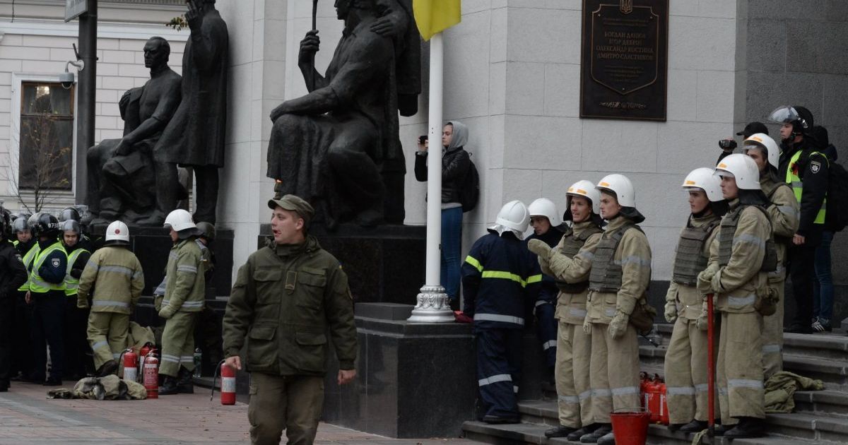Правоохоронці біля будівлі Верховної Ради_10 / © ТСН.ua