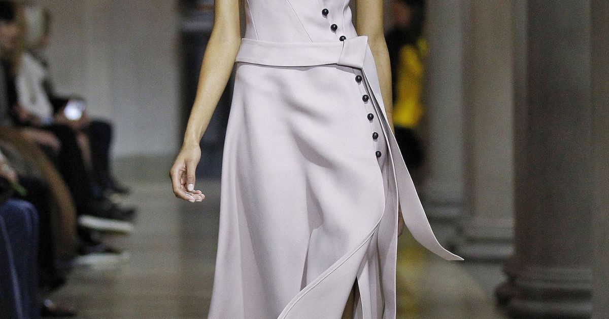 Коллекция Carolina Herrera прет-а-порте сезона осень-зима 2016-2017 / © East News