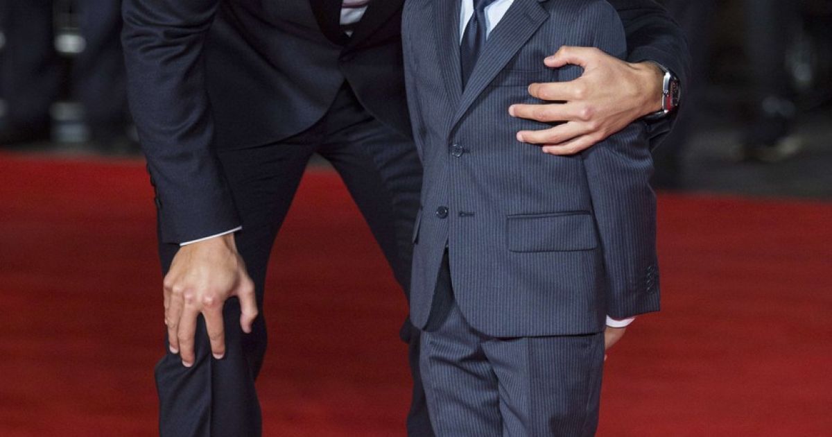 Криштиану Роналду с сыном Криштиану-младшим