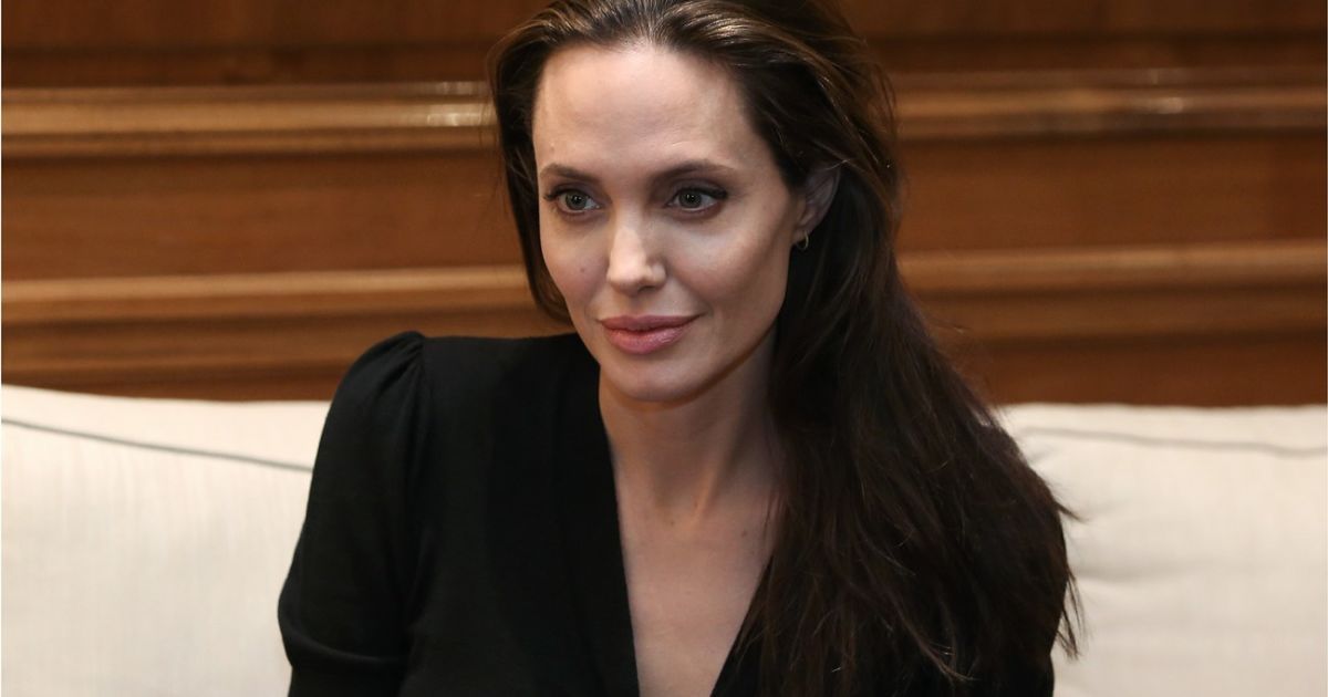 Анджелина Джоли