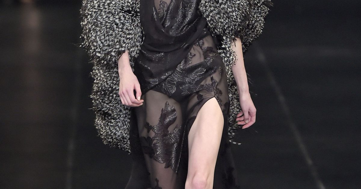 Коллекция&nbsp;Saint Laurent прет-а-порте сезона весна-лето 2016 / © East News