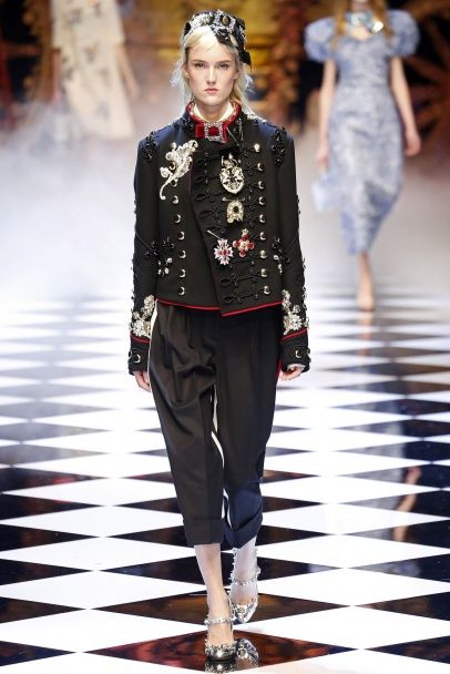 Коллекция Dolce & Gabbana прет-а-порте сезона осень-зима 2016-2017 / © East News