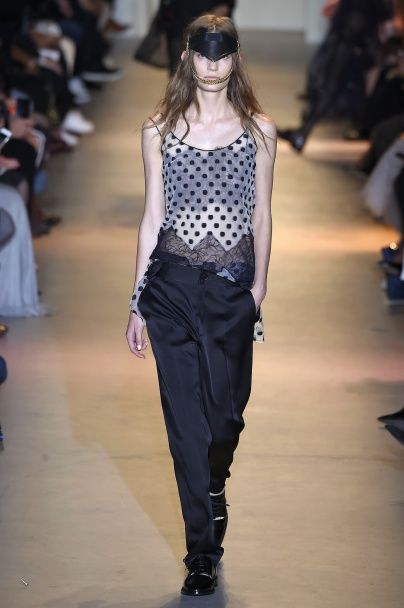 Коллекция&nbsp;John Galliano прет-а-порте сезона весна-лето 2016 / © East News