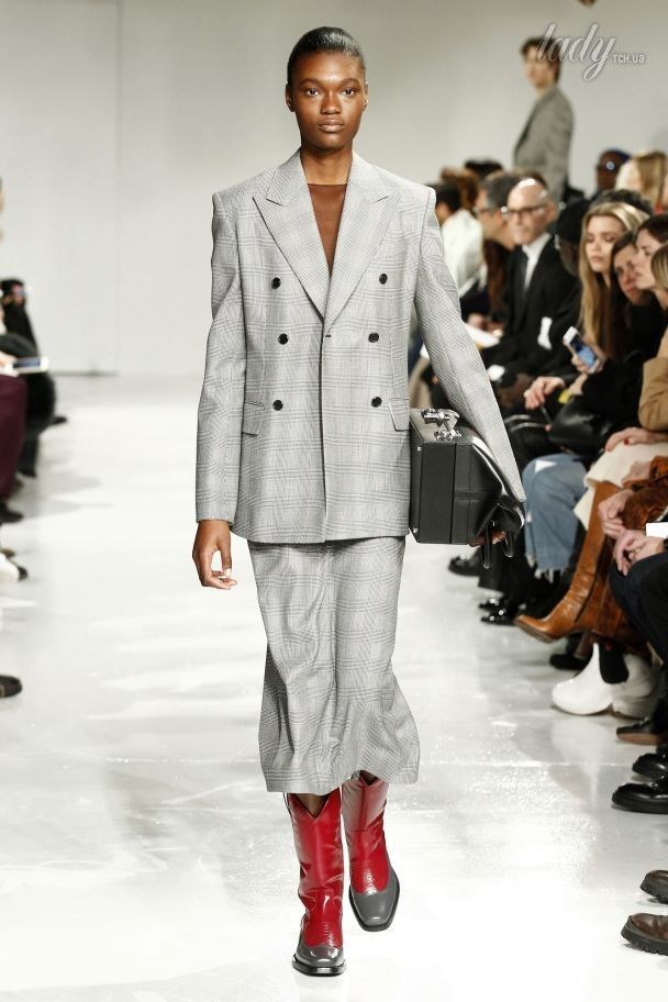 Коллекция Calvin Klein прет-а-порте сезона осень-зима 2017-2018 / © East News