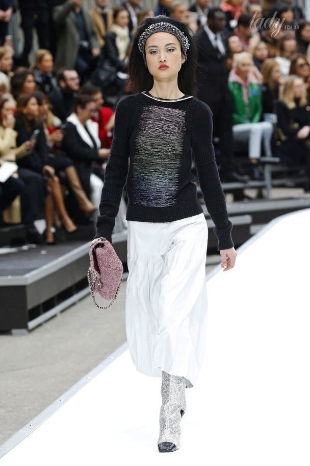 Коллекция Chanel прет-а-порте сезона осень-зима 2017-2018 / © East News