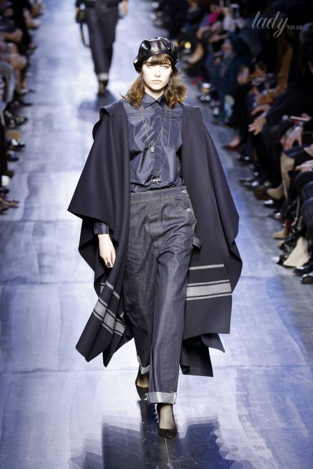 Коллекция Christian Dior прет-а-порте сезона осень-зима 2017-2018 / © East News