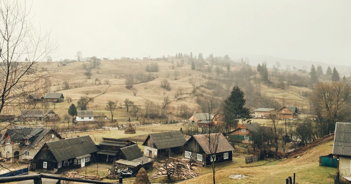 Зеленський назвав три умови для відродження українського села