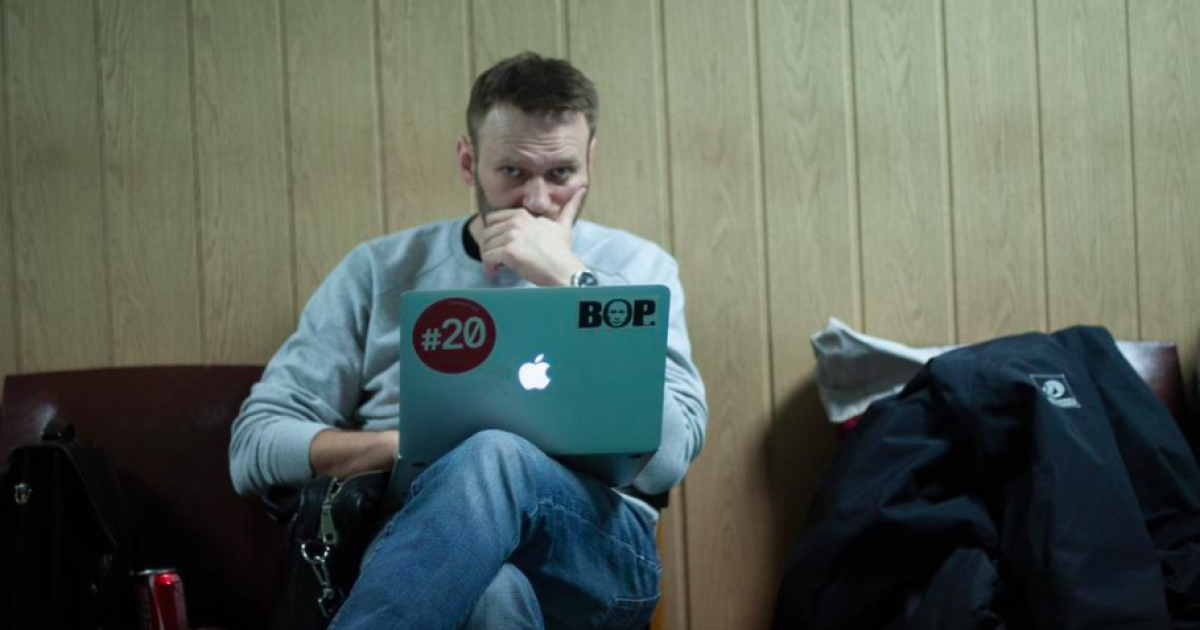 Навальний не зможе потрапити на похорон Нємцова