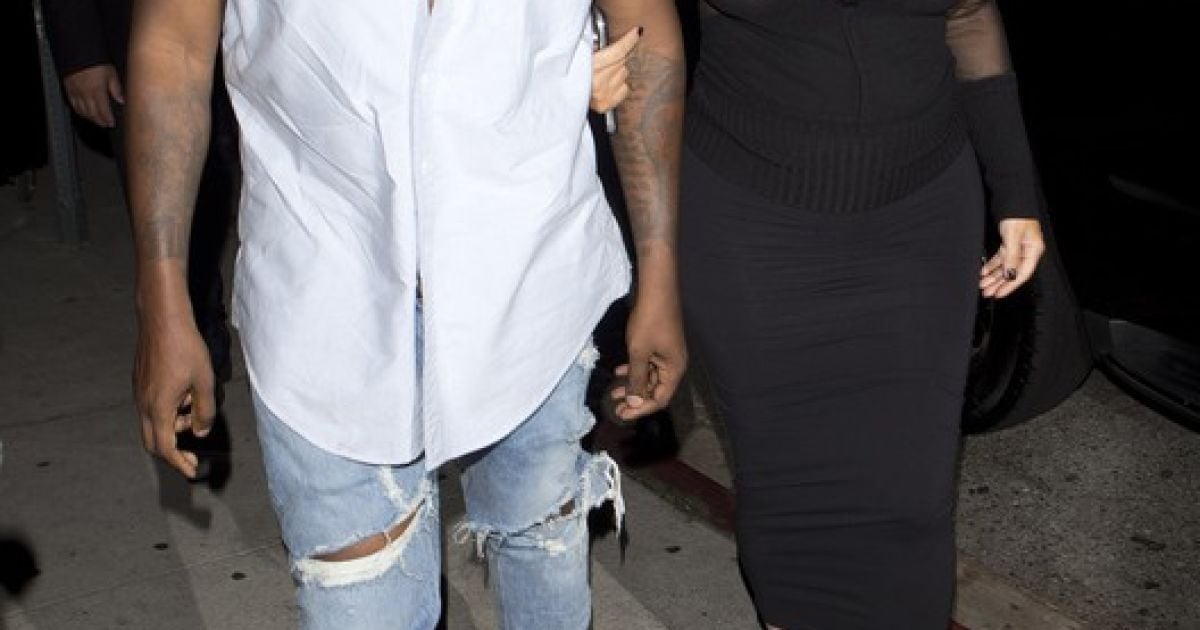 Кардашян побывала на дне рождения сестры