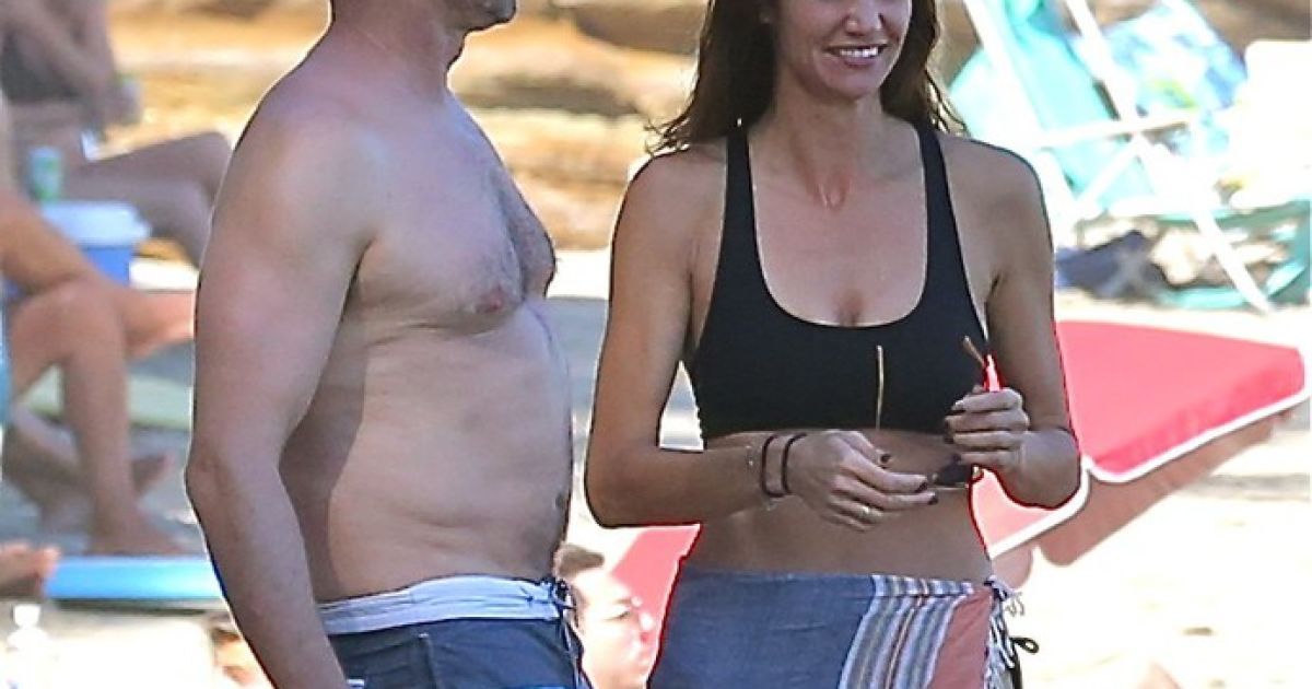 Джерард Батлер на пляже в Лос-Анджелесе