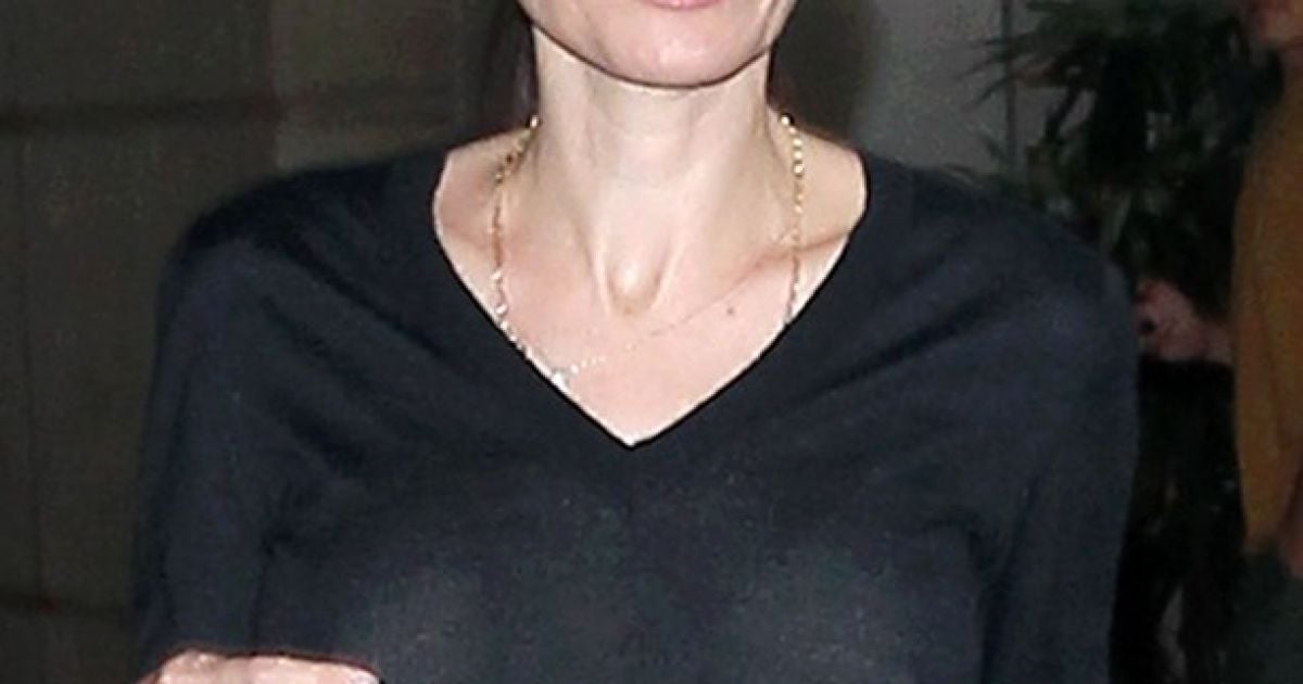 Анджелина Джоли в аэропорту Лос-Анджелеса