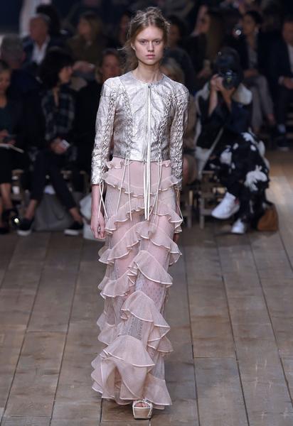 Коллекция&nbsp;Alexander McQueen прет-а-порте сезона весна-лето 2016 / © East News