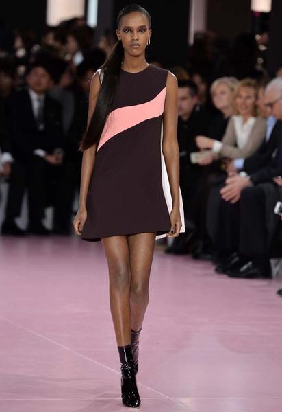 Коллекция&nbsp;Christian Dior прет-а-порте сезона осень-зима 2015-2016 / © East News