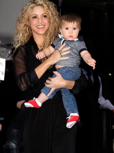 Шакира с сыном Сашей в Нью-Йорке / © East News