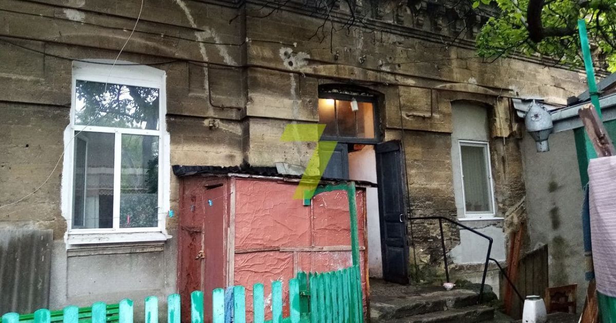 В Одесі у будинку стався вибух: з'явилися фото
