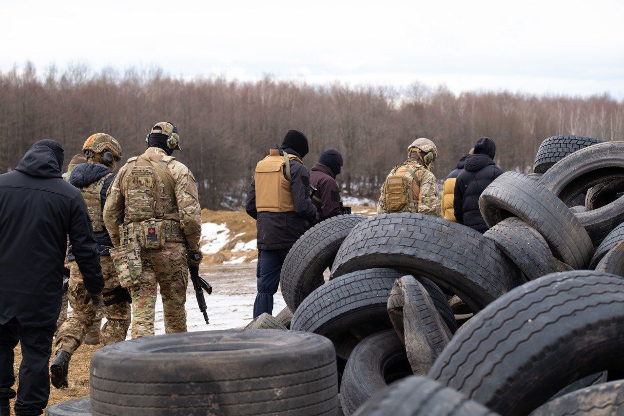 У ВГО &quot;Гідність нації&quot; заявили про формування партизанської мережі —  Укрaїнa — tsn.ua