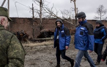 Украина ведет активные переговоры по размещению полицейской миссии ОБСЕ на Донбассе – Порошенко