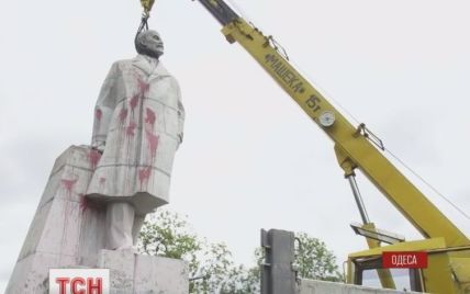 В Одессе не смогли снести последний памятник Ленину