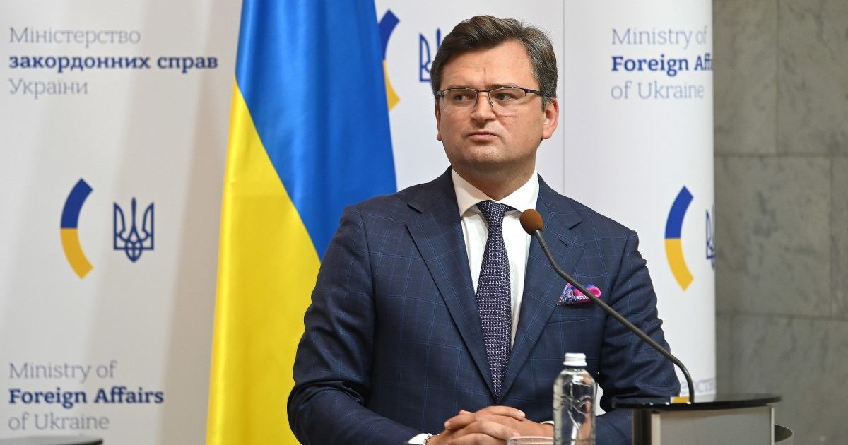 Кулеба повідомив, за яких умов влада піде на закриття кордонів України