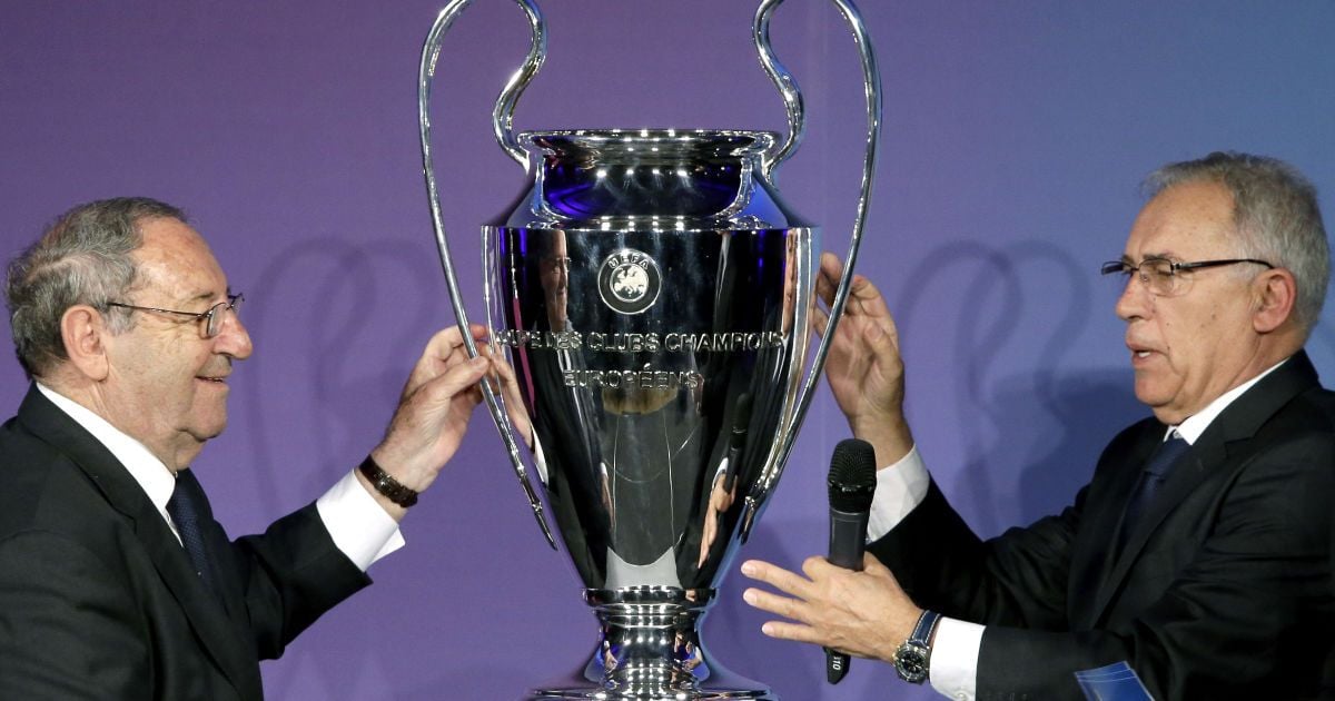 Пако Хенто – слева