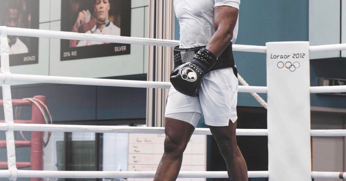 Соперник Кличко вспомнил, как безумно провел отпуск на аттракционах