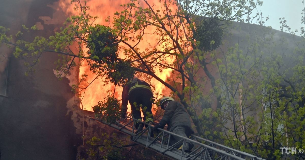 Война: 53-й день в десяти фотографиях