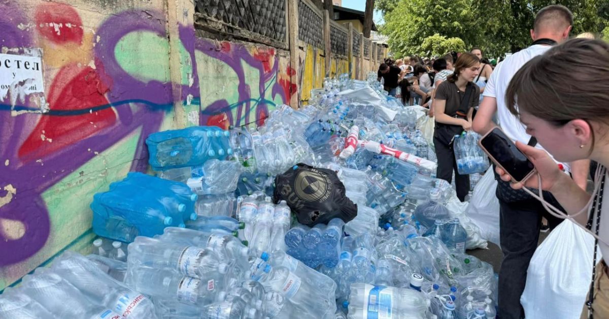 Поліція Києва перевіряє інформацію про можливе отруєння води біля "Охматдиту"