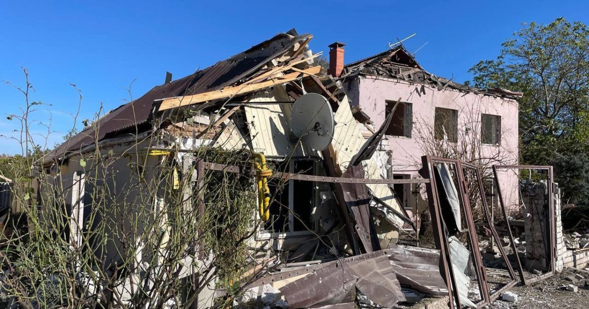 В Днепре оккупанты нанесли удар по частному сектору: есть погибшие и пострадавшие (фото)