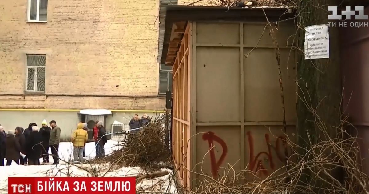 У Києві на Саксаганського до переломів і струсів мозку побилися люди