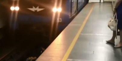 "Когда поезд приближался, было очень страшно": зацепер рассказал про субботнюю выходку на рельсах киевского метро
