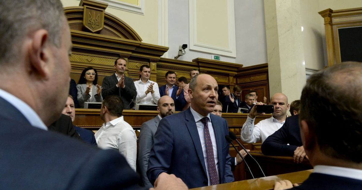 штовханина у Верховній Раді 5 жовтня_4 / © УНІАН