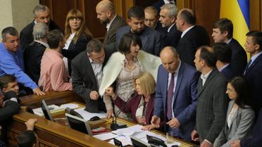 штовханина у Верховній Раді 5 жовтня_8 / © УНІАН