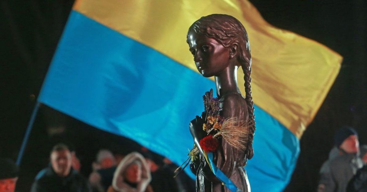 Порошенко предложил наказывать за непризнание Голодомора